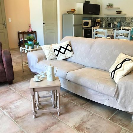 Mas Viala Villa Vauvert Luaran gambar